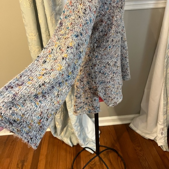She + Sky multicolor sweater USED
Jeans not included - Picture 4 of 7